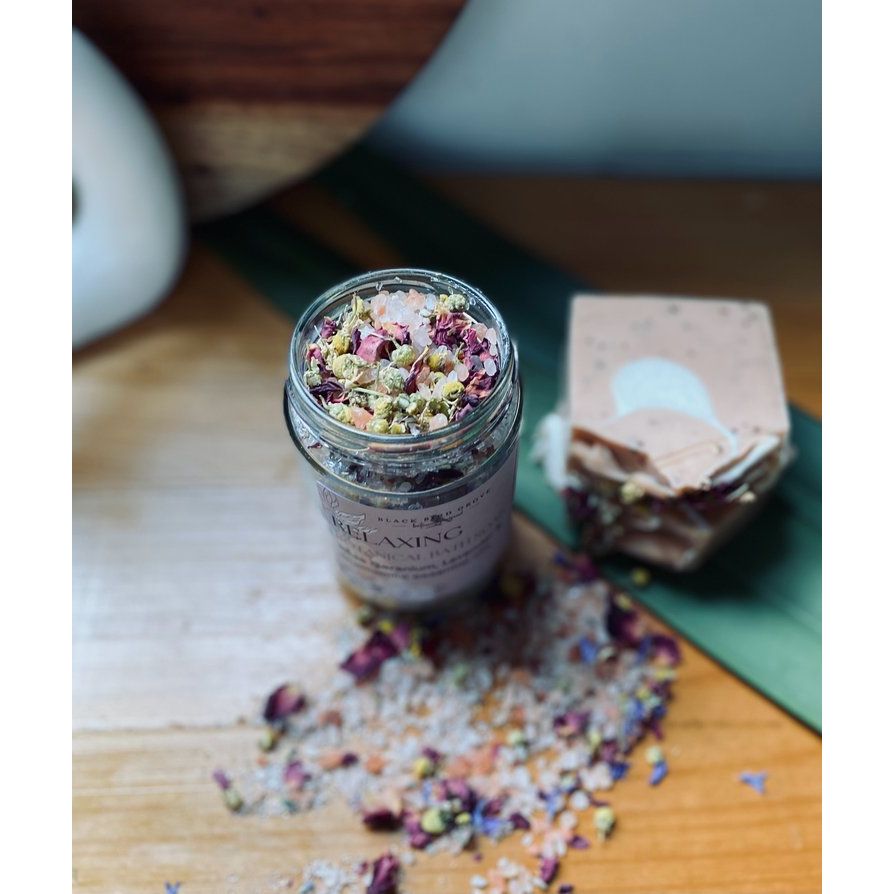 Black Bird Grove Rose & Chamomile Relaxing Bath Soak